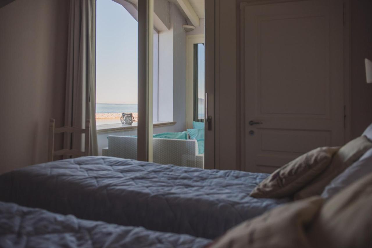 Villa Lilla Sulla Spiaggia Di San Vincenzo Luxury Ngoại thất bức ảnh