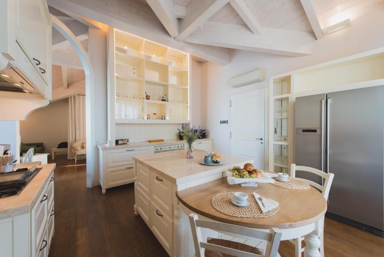 Villa Lilla Sulla Spiaggia Di San Vincenzo Luxury Ngoại thất bức ảnh