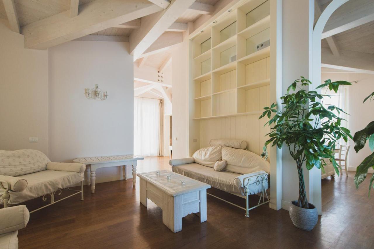 Villa Lilla Sulla Spiaggia Di San Vincenzo Luxury Ngoại thất bức ảnh
