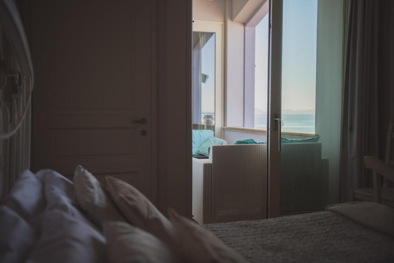 Villa Lilla Sulla Spiaggia Di San Vincenzo Luxury Ngoại thất bức ảnh